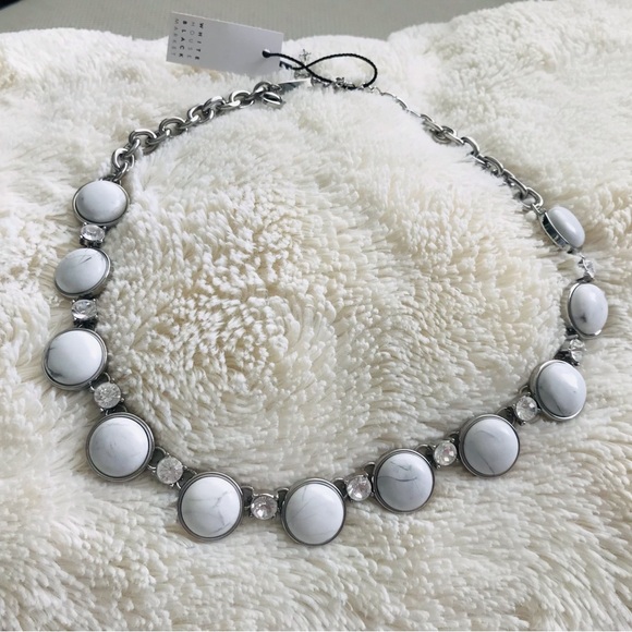 WHITE HOUSE BLACK MARKET NECKLACE - Picture 3 of 6